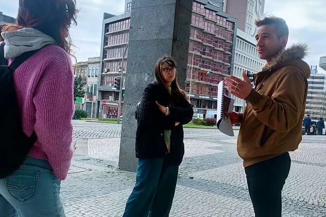 LGBTour Porto: Walk through Porto, discover the LGBTQIA+ History - Livraria aberta: Books, Inclusion, and the Point of Representation