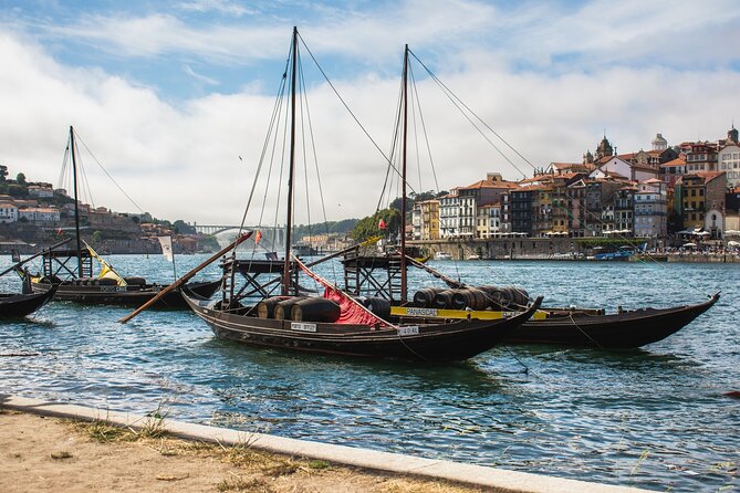 Lunch and Wine Tasting in the Douro Valley Region - The Rabelo Boat Ride: The Douro’s Views, at Water Level
