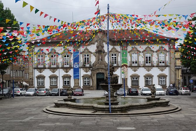 Minho Tour small group, Braga, Ponte de Lima, Viana, Vinho Verde Winery & Lunch - A Small-Group Minho Day From Porto: What the 10 Hours Feels Like