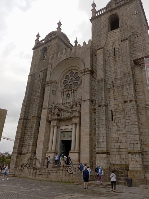 Monumental and historical Oporto with the Stock Exchange Palace - A Quick Orientation to Porto’s UNESCO Old Town