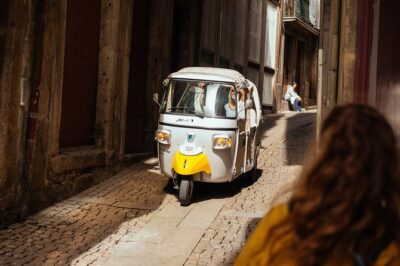 Off the Beaten Track in Porto: Private City Tour - Mercado Ferreira Borges: iron-and-glass with a twist