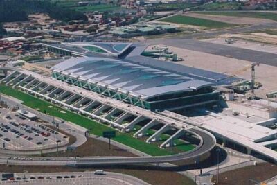 Oporto Airport: Private Arrival Transfer to Porto city hotels - Inside the car: what comfort really means on arrival