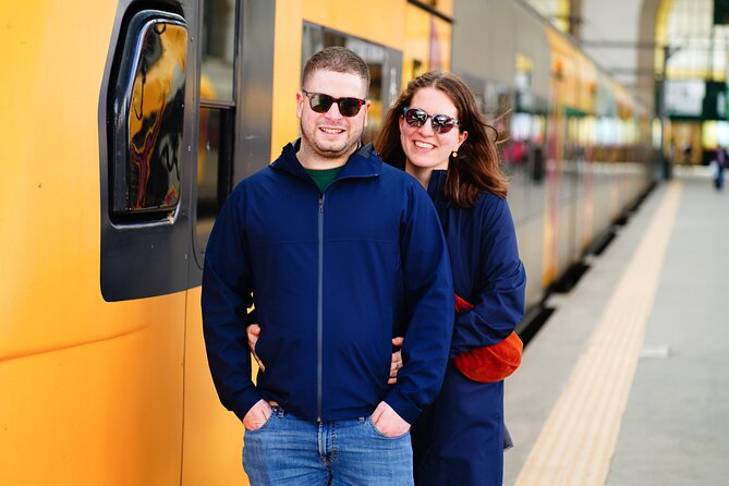 Photoshoot Unforgettable in Porto - Couple or Single - Posing help for singles and couples (without forcing it)