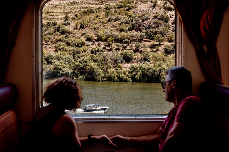 Pinhão: Douro River Boat Tour with Lunch - Should You Book This Pinhão Douro Boat Tour with Lunch?