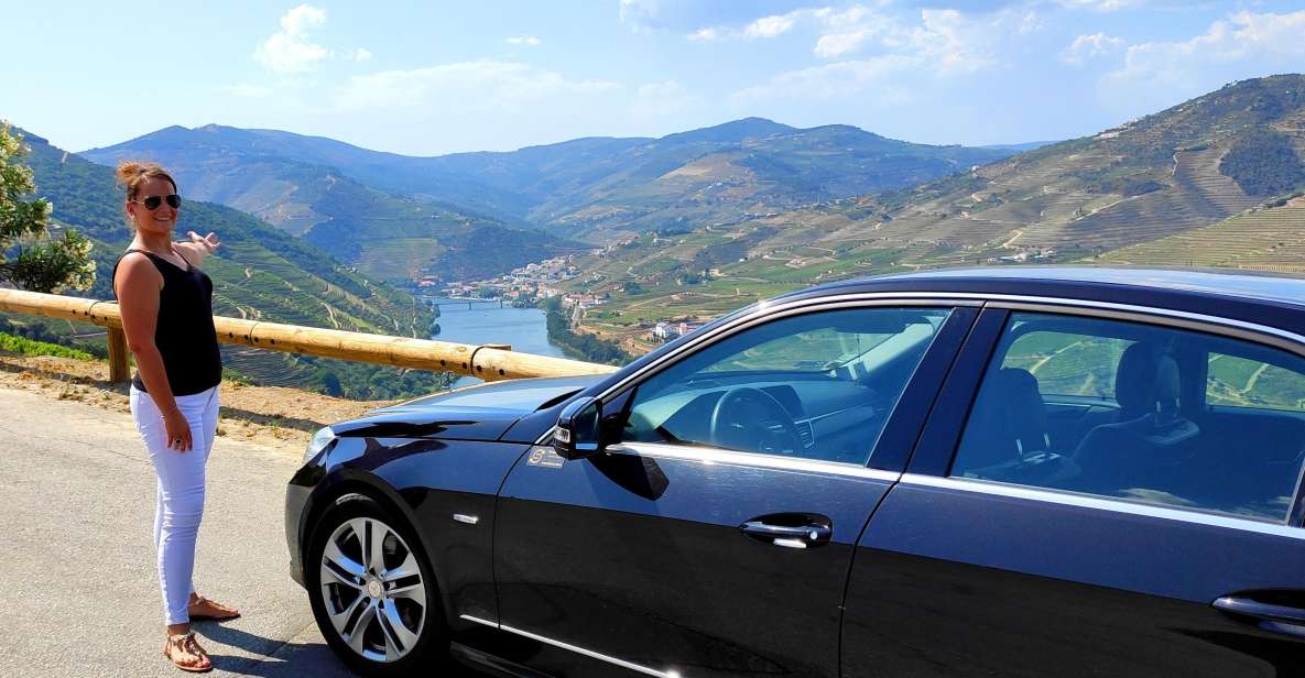 Pinhão: Douro Valley with Wine Tasting, Boat Trip and Lunch - Quinta stop #2: another historic setting and more tasting contrast