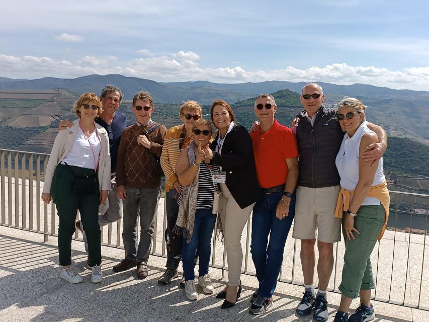 Pinhão: Douro Valley with Wine Tasting, Boat Trip and Lunch - Pinhão train station azulejos and the valley photo stop