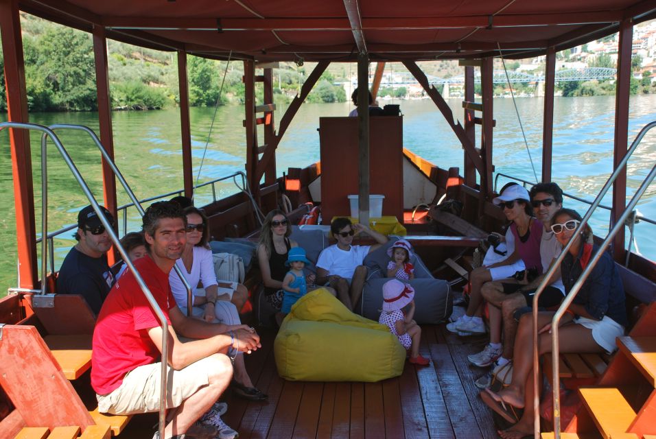 Pinhão: Private Rabelo Boat Tour along the River Douro - Who should book this Pinhão private Rabelo tour?