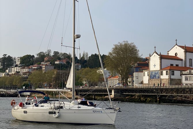 Port : Douro River Cruise (2 h) – Wine & Scenic Views - Passing Porto’s colorful riverside district (without the crowds)