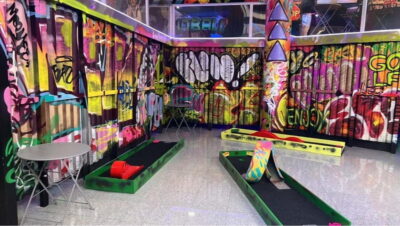Porto: 18-Hole Indoor Mini Golf Ticket with UV Light Courses - Two Courses in One Ticket: Natural Light + UV Neon