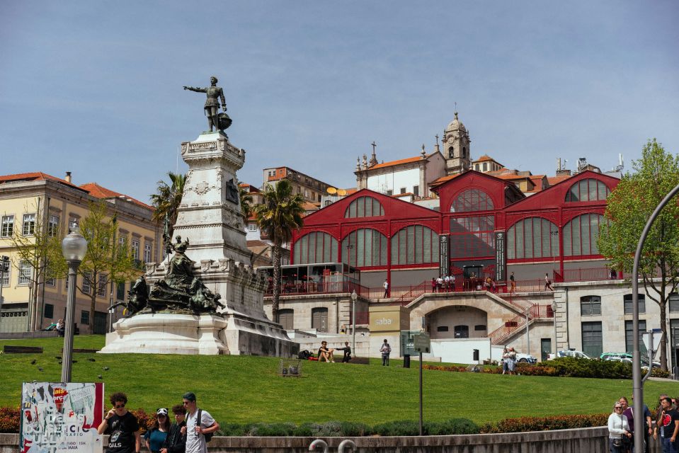 Porto: 2.5-Hour Private City Tour Off the Beaten Track - Transportation and comfort: what’s on you, what’s handled