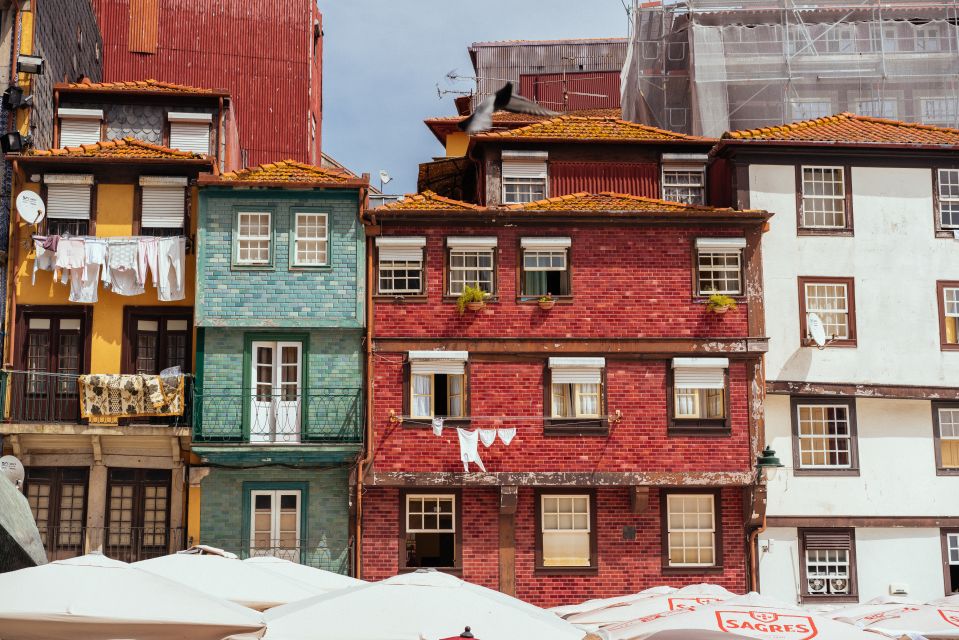 Porto: 2.5-Hour Private City Tour Off the Beaten Track - Stories that make Porto feel personal (and not like homework)