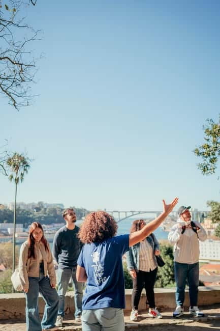 Porto: 2-Hour Shared Tuk-Tuk Tour - Serra do Pilar photo stop: the viewpoint payoff