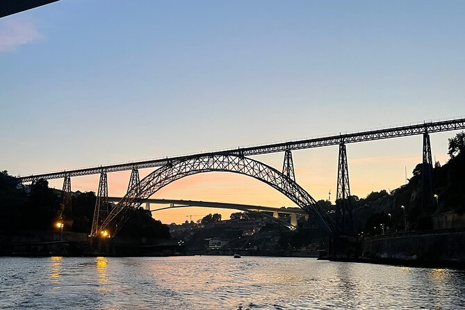 Porto: 2h Private Tour (1 to 6 people) on the Douro River with a local - Why the Douro Meets the Atlantic Here (and Why That Matters)