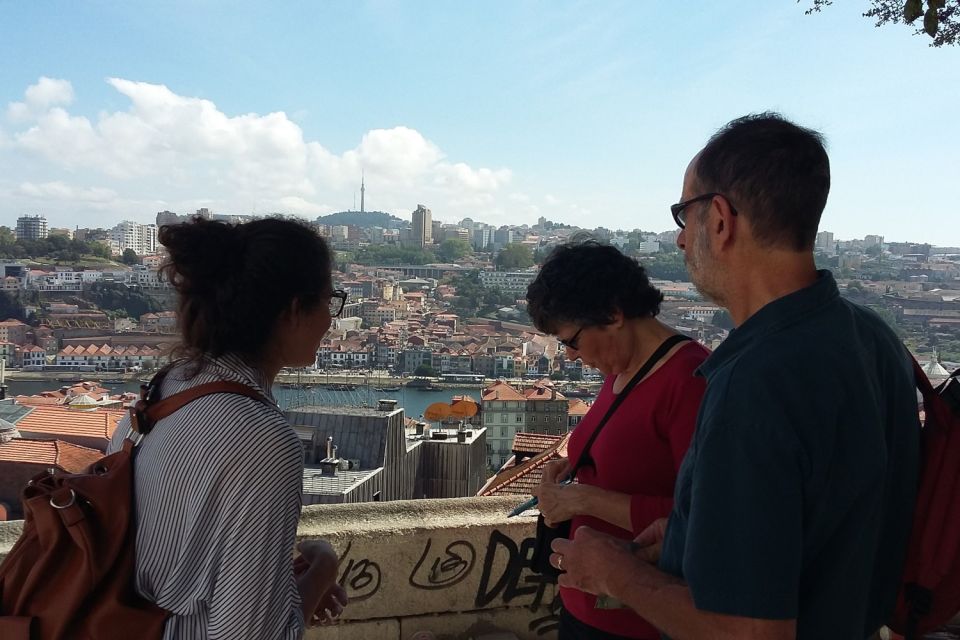 Porto: 3-Hour Downtown Walking Tour - Ribeira area time: smells and colors you can’t fake