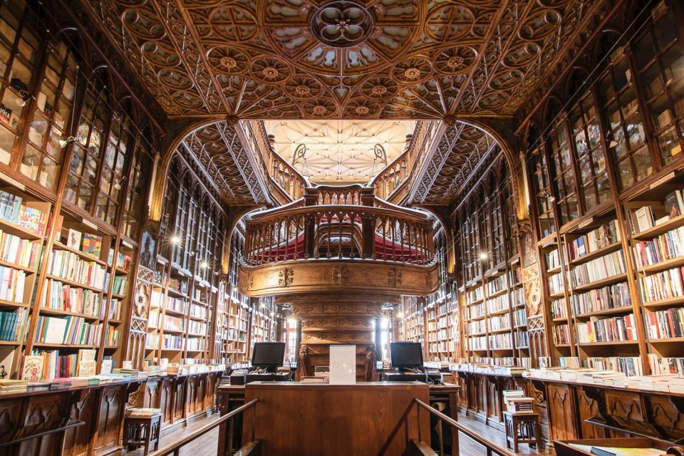 Porto: 3-Hour Downtown Walking Tour - Aliados Avenue: Porto’s living room, explained as you walk