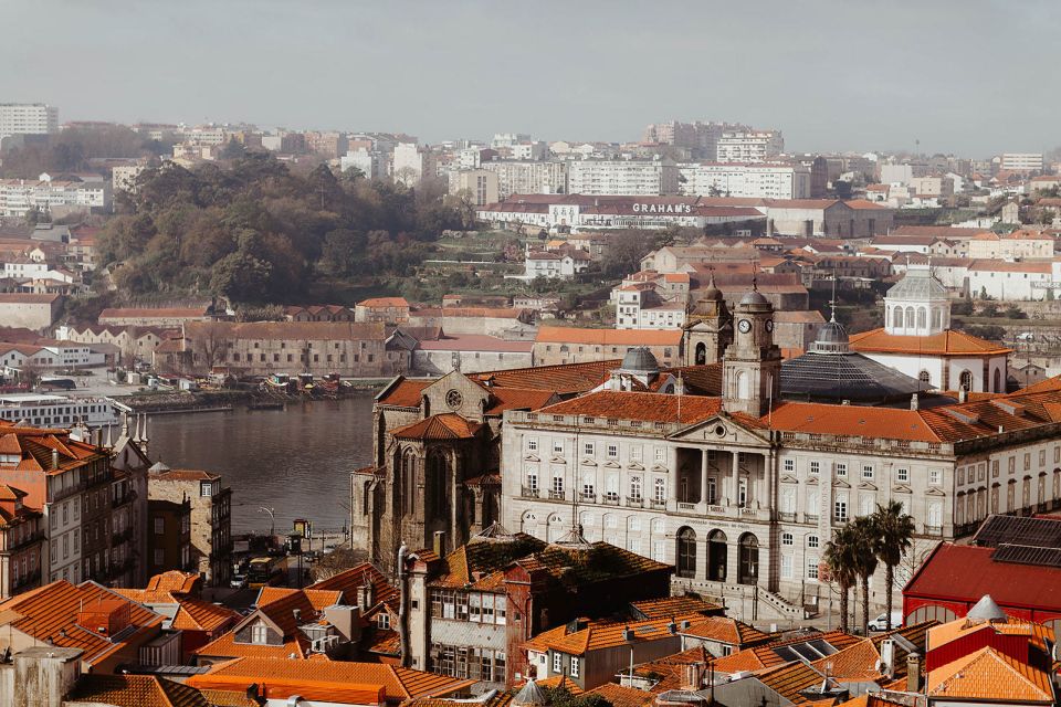 Porto: 3-Hour Guided Walking Tour - Lello e Irmão and Art Nouveau Buildings: When Details Start Making Sense