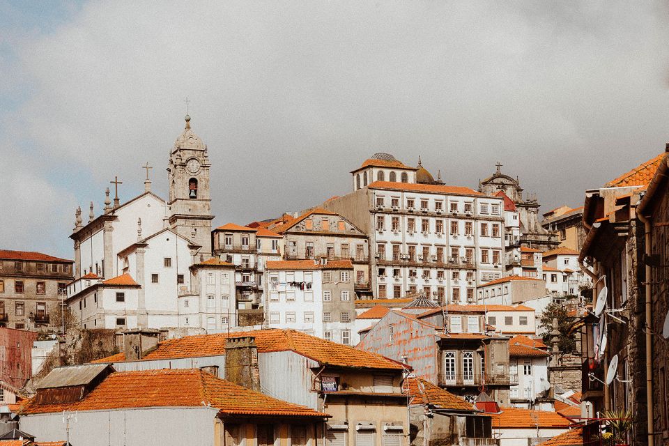 Porto: 3-Hour Guided Walking Tour - Meeting at Porto Cathedral: Getting Oriented Fast