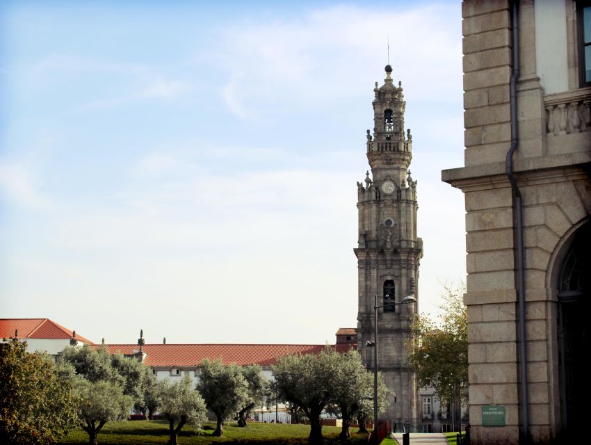Porto: 3-Hour Walking City Tour & Lello Bookstore Visit - A fast way to get your bearings in Porto’s old streets
