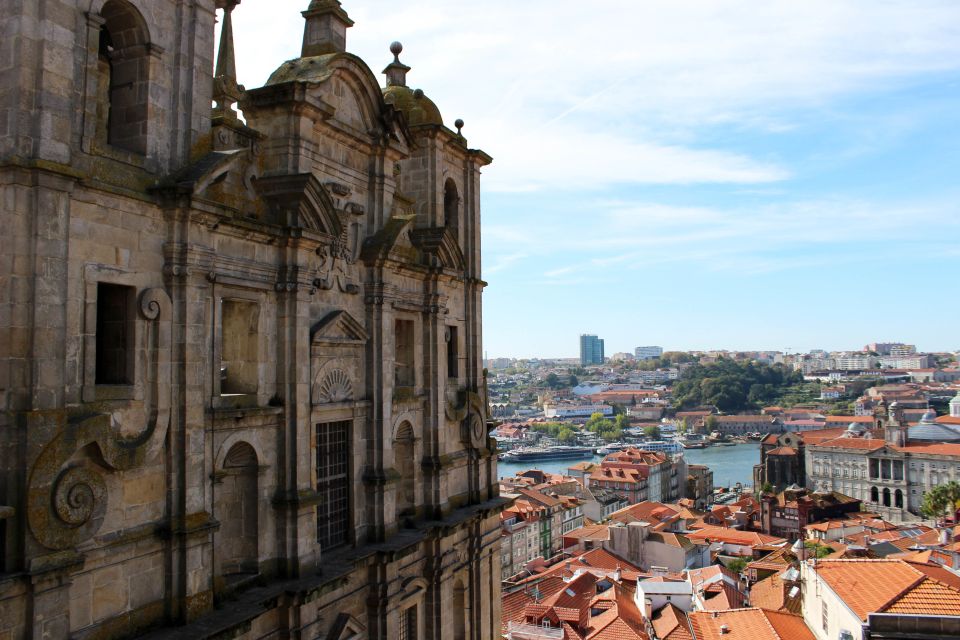 Porto: 3-Hour Walking City Tour & Lello Bookstore Visit - São Bento Station: the tile stop that explains Porto in minutes