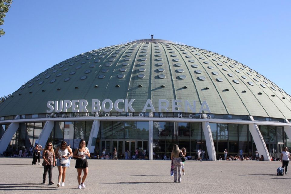 Porto 360 45 ' guided tour to Super Bock Arena - Wine Time and the Sweet Porto Surprise