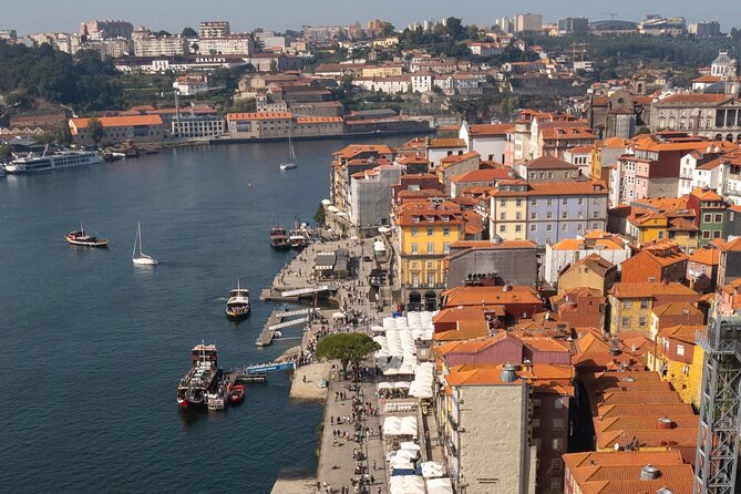 Porto 360°: Helicopter Flight, Guided Walking Tour & River Cruise - Getting Your Bearings at São Bento and Mercado do Bolhão