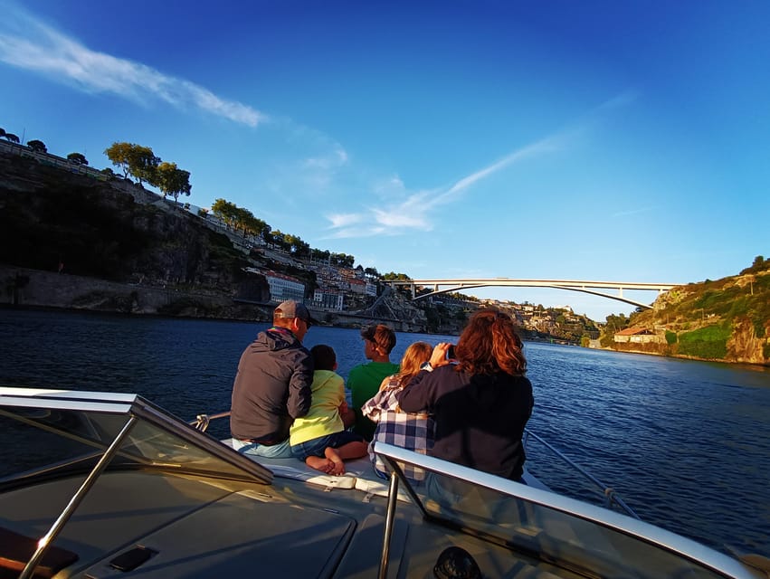 Porto: 6 Bridges and Ribeira Boat Tour with Sunset Option - Price and Timing: Why $53 for 1.5 Hours Can Be a Win