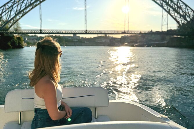 Porto: 6 Bridges Private Douro River Yacht w/ Food & Wine - Dom Luís I Bridge: the classic Porto moment from the water