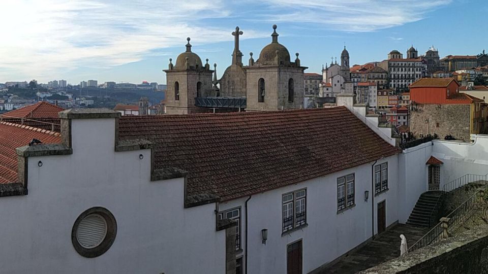 Porto: a ride along the coast in a fun eco-friendly car - Atlantic Avenues: Brazil and Montevideo into the Matosinhos direction