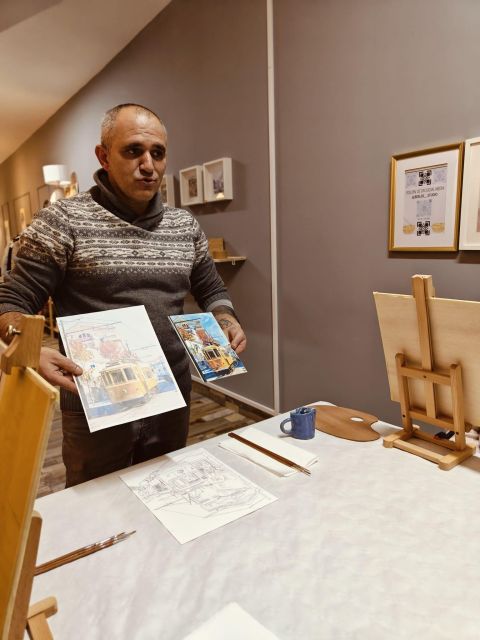 Porto: Acrylic and Oil Painting Class with a Local Artist - Easels, accessories, and surface prep for better results