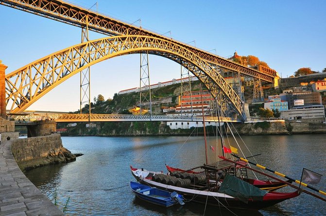 Porto and Gaia: Walking Tour of Douro's Two Riversides - Key Reasons This Tour Works So Well