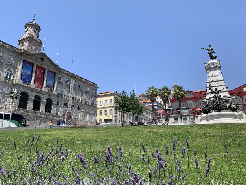 Porto and Gaia: Walking Tour of Douro's Two Riversides - Half Rabbit and Corpus Christi: When Modern Art Sits Next to Legend