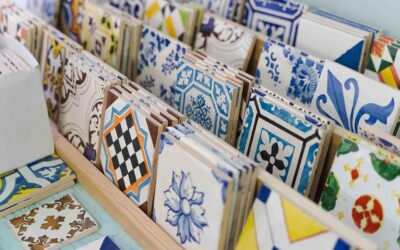 Porto: Azulejos Tiles Walking Tour - Iglesia do Carmen: church tiles that teach you the city’s visual language