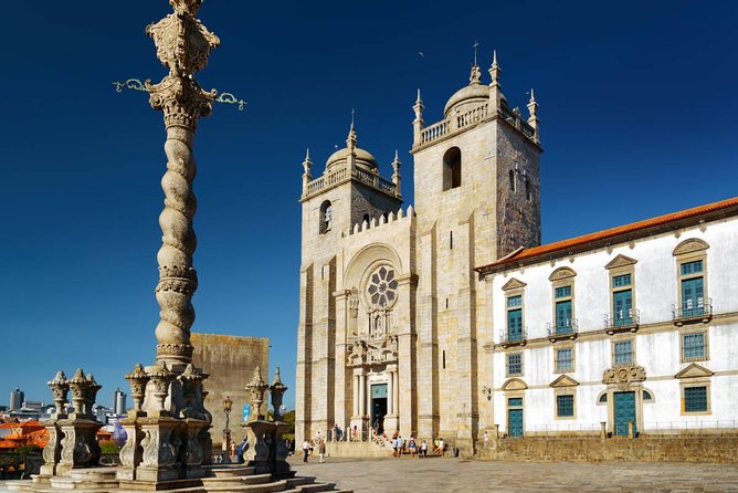Porto Best-Of Private Tour – A Customizable Experience - Porto Cathedral Interior: 12th-Century Walls and Cloister Calm