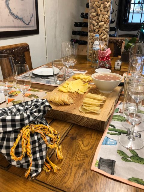 Porto: Cheese and Port Wine Tasting in a Unique Place - Practical tips so you enjoy it fully