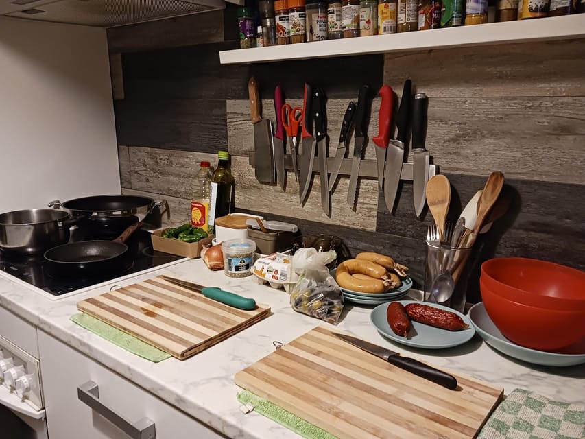 Porto: Cooking Class with Local Market Visit - Meeting at the host’s home: where the evening gets real