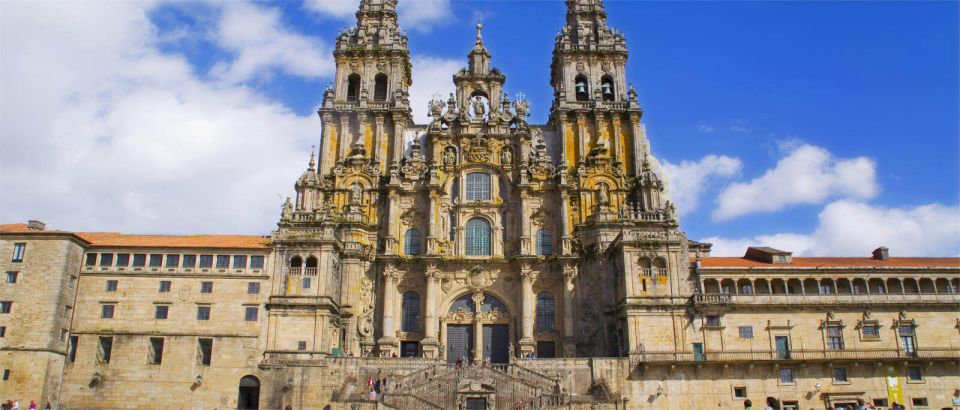 Porto: Day Trip to Santiago de Compostela - Santiago de Compostela: cathedral focus and pilgrim energy