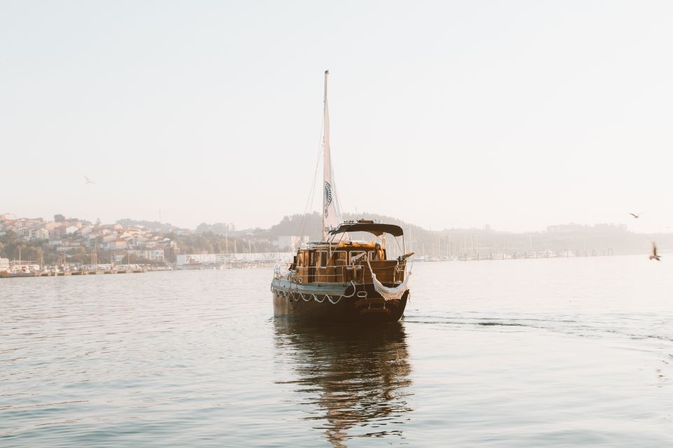 Porto: Douro Classic Boat Tour - Who should book this Douro classic boat tour