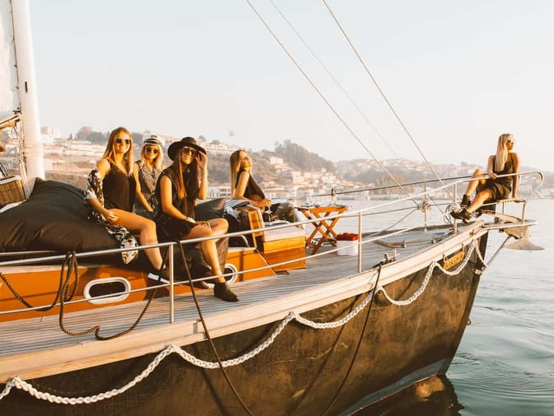 Porto: Douro Classic Boat Tour - The hammock stop: the most fun part of the river cruise