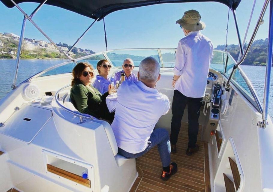 Porto: Douro River Boat Tour w/ Portuguese Wines & Tasting - Getting to Marina do Freixo and finding your boarding spot