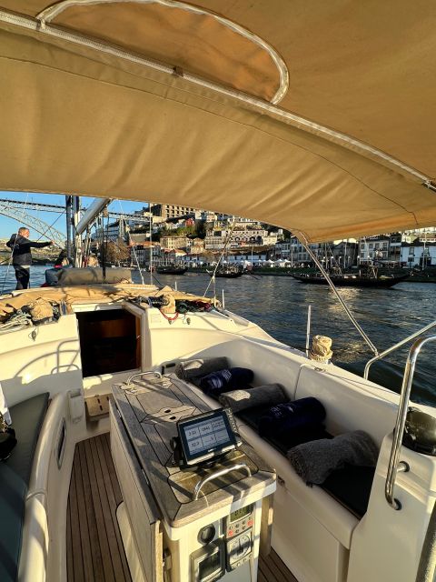 Porto: Douro river Boat tour with wine tasting (small group) - What to bring for comfort and photos (and what you don’t need to stress about)