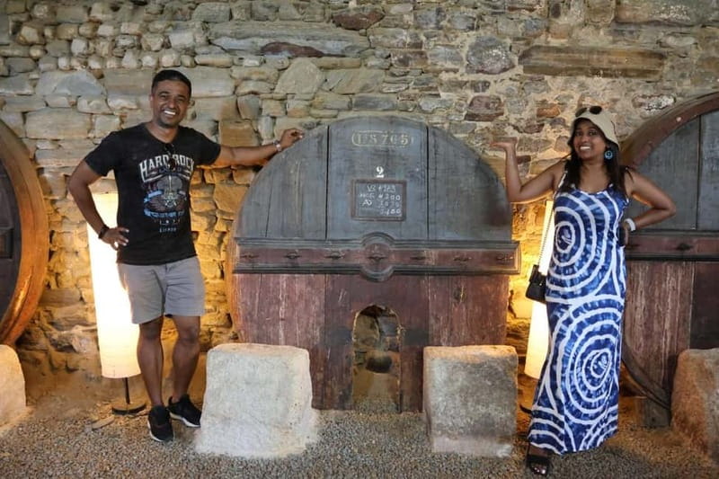 Porto: Douro Valley, 2 Wineries, Lunch, and 1-Hour Boat Tour - Lunch in a traditional restaurant: food that grounds the wine day
