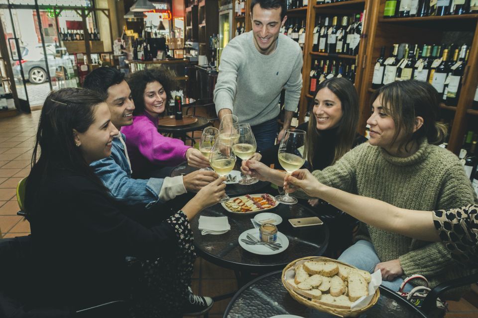 Porto: Evening Local Food Crawl with Drink Pairings - Porto After Dark: Why This Food Crawl Works So Well