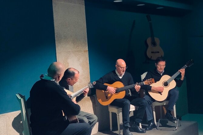Porto : Fado and Porto Wine Show at the Trinity Noble Hall - Who this Fado night suits best