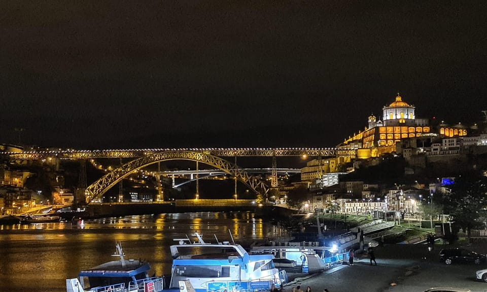 Porto: Fado Show with Dinner in a Traditional Fado House - FAQ