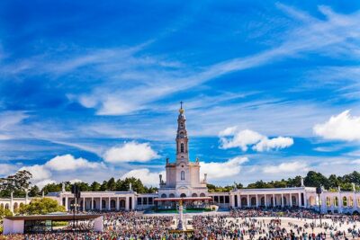 Porto: Fatima and Coimbra Day Trip - Basilica of Nossa Senhora do Rosário de Fátima and the Shepherd-Child Stories