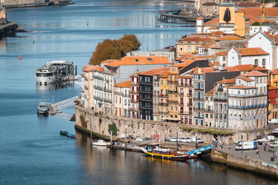 Porto: Flexible Walking Tour in Historic Center - São Francisco to the Bolsa Palace: architecture and river-city contrast