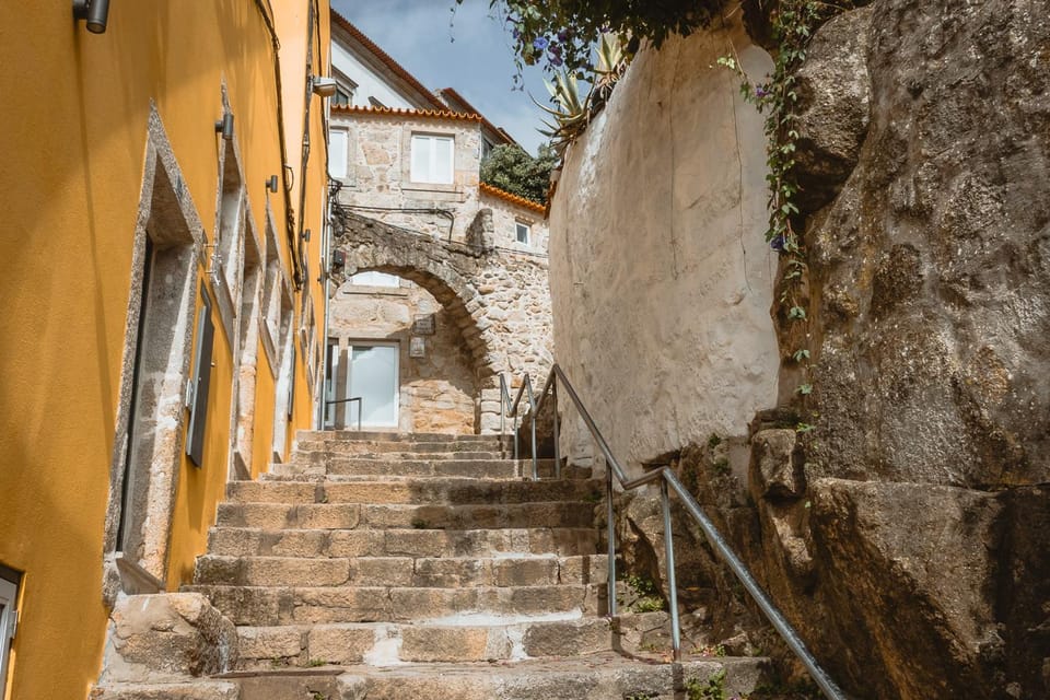 Porto: Flexible Walking Tour in Medieval Area - Walkbox in Porto: the smart way to do the medieval core