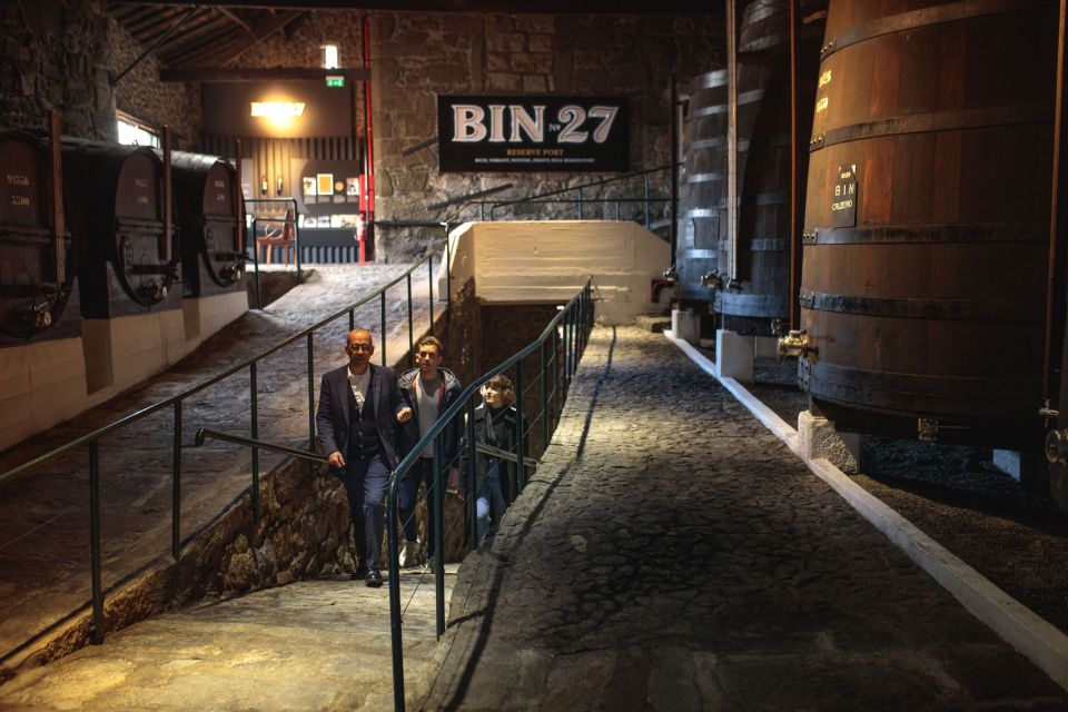 Porto: Fonseca Cellar Tour & Fado Show with Optional Dinner - Why only two wines can still feel worth it