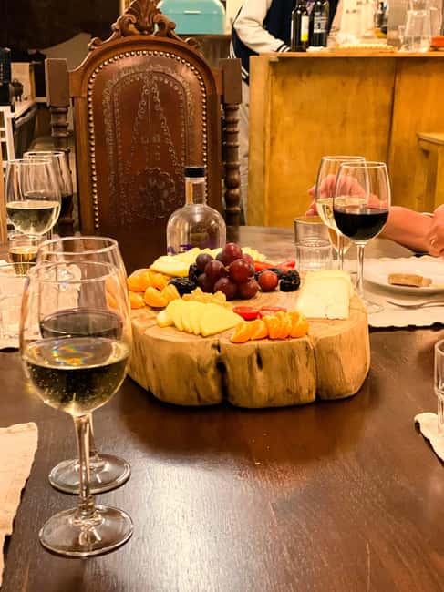 Porto: Food and Wine tasting tour in HIDDEN GEMS - Vegan Options: How to Make This Tour Work for Your Diet
