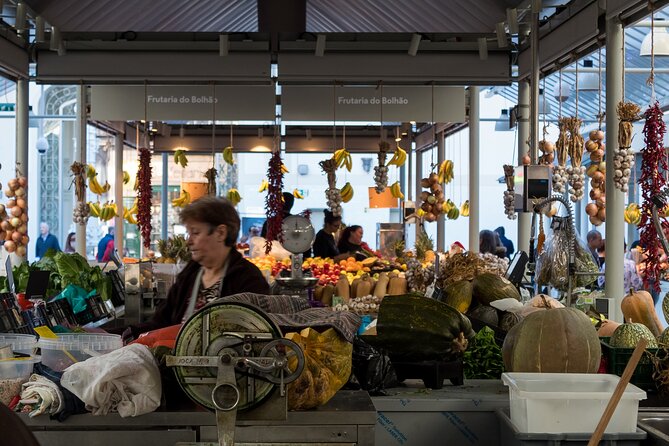 Porto Food Tour: 10 tastings at 5 restaurants & eateries - Porto on foot with 10 tastings in a 4-hour loop